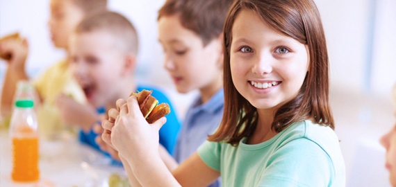 kids_school_lunch_570